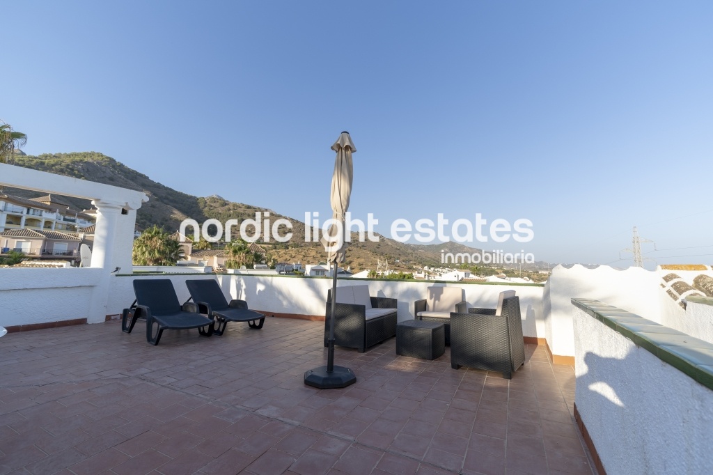 Solarium terrace, swimming pool, beautiful views, BBQ