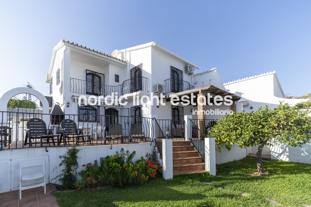 Similar properties Luminous Villa, terraces, garden and seaviews