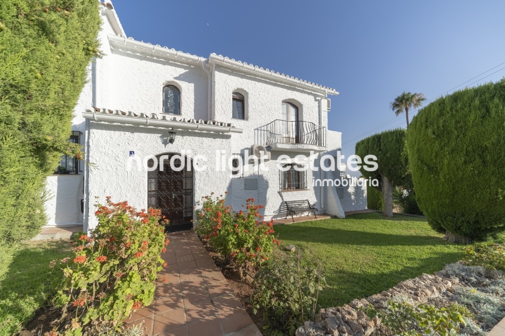 Similar properties Luminous Villa, terraces, garden and seaviews