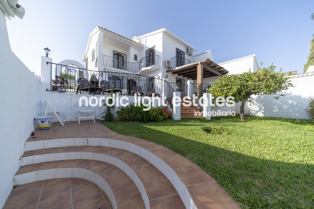 Luminous Villa, terraces, garden and seaviews