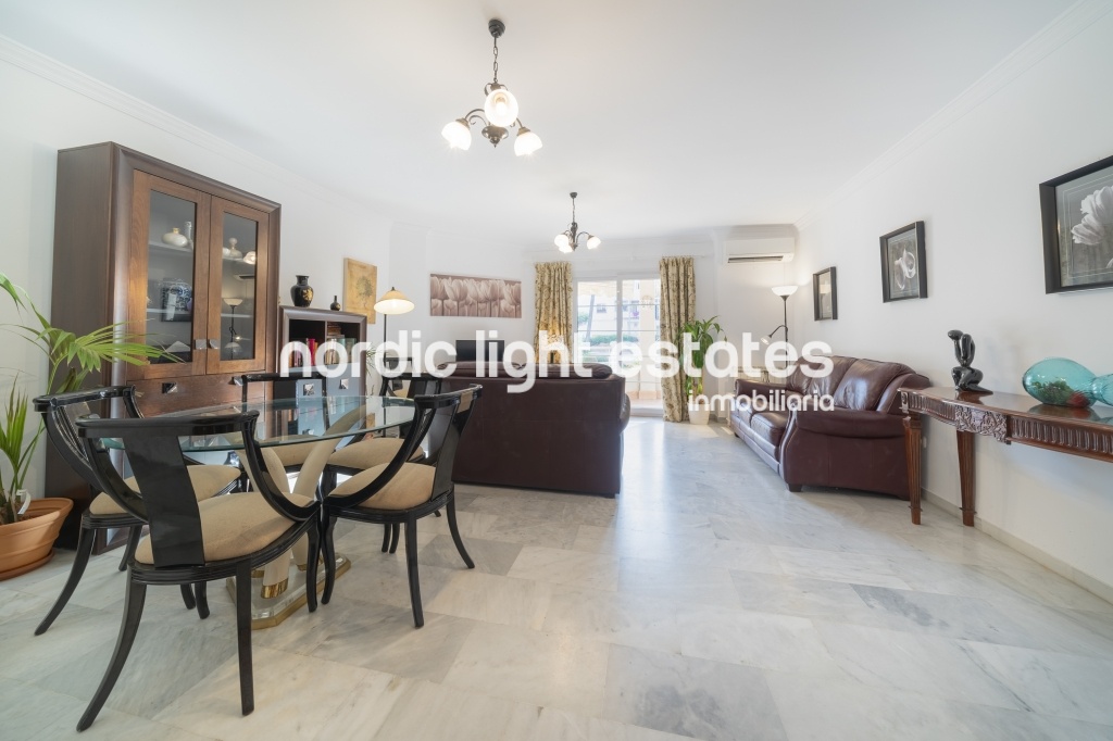 Lovely 3-b apartment, central location and beach