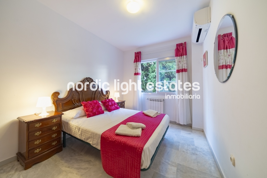 Lovely 3-b apartment, central location and beach