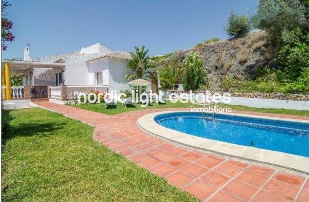 Villa con piscina en Frigiliana