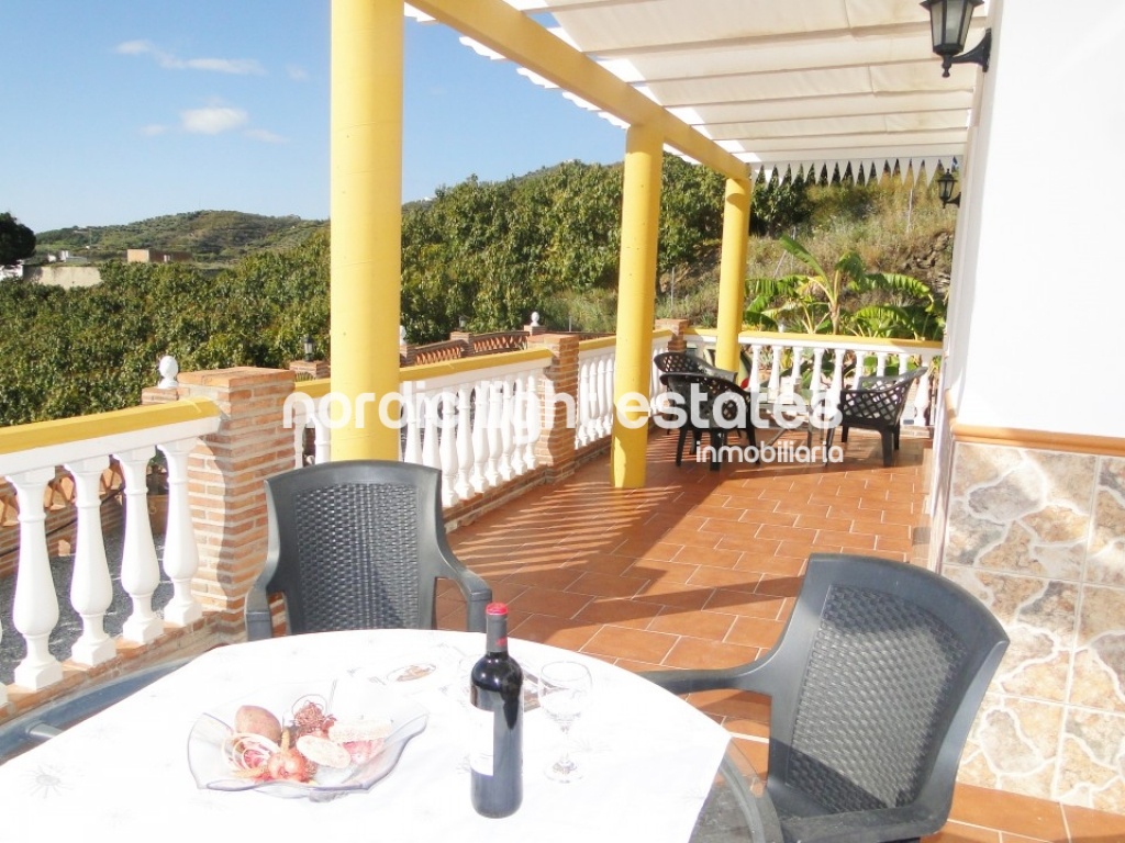 Villa con piscina en Frigiliana