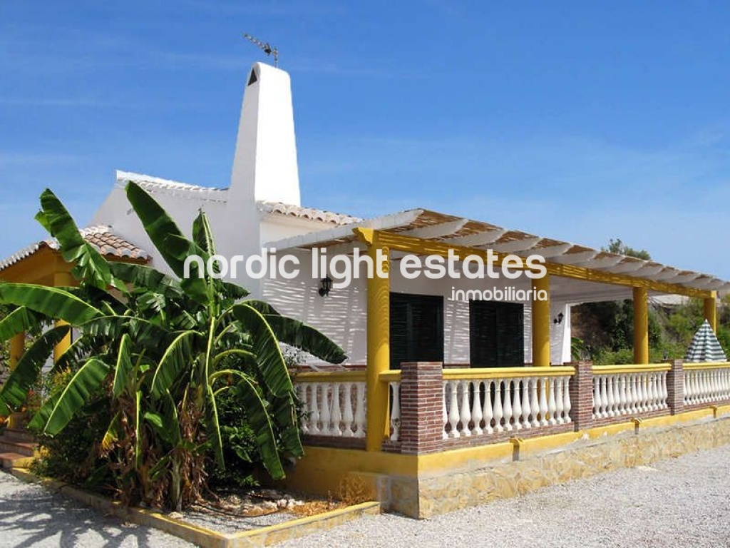 Villa con piscina en Frigiliana