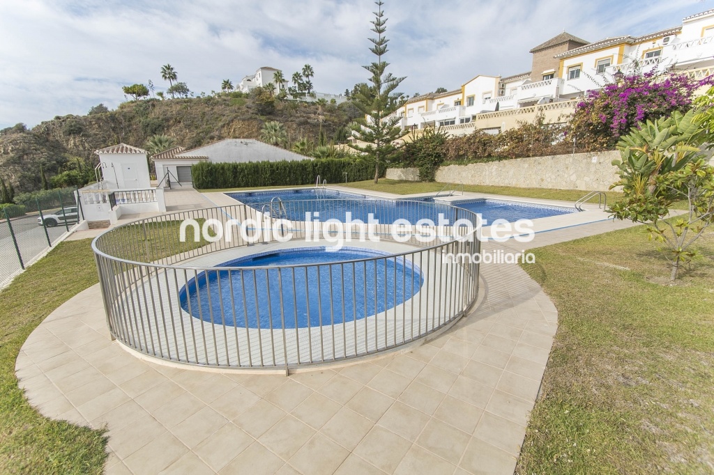 Bright apartment in Torrox Costa