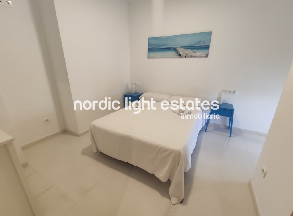 Flat with private terrace in Nerja town centre