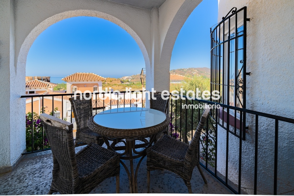 Villa en Nerja con piscina privada