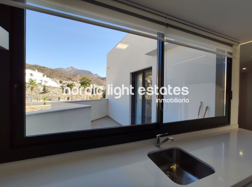 Modern brand new flat in Nerja