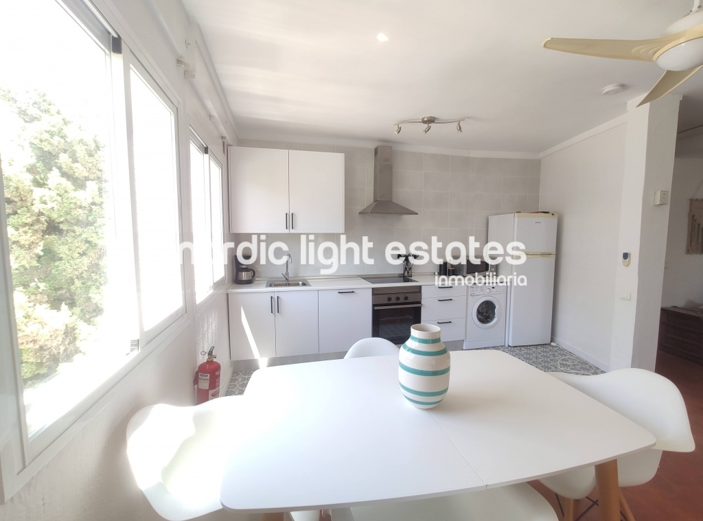 Wonderful newly renovated beachfront flat