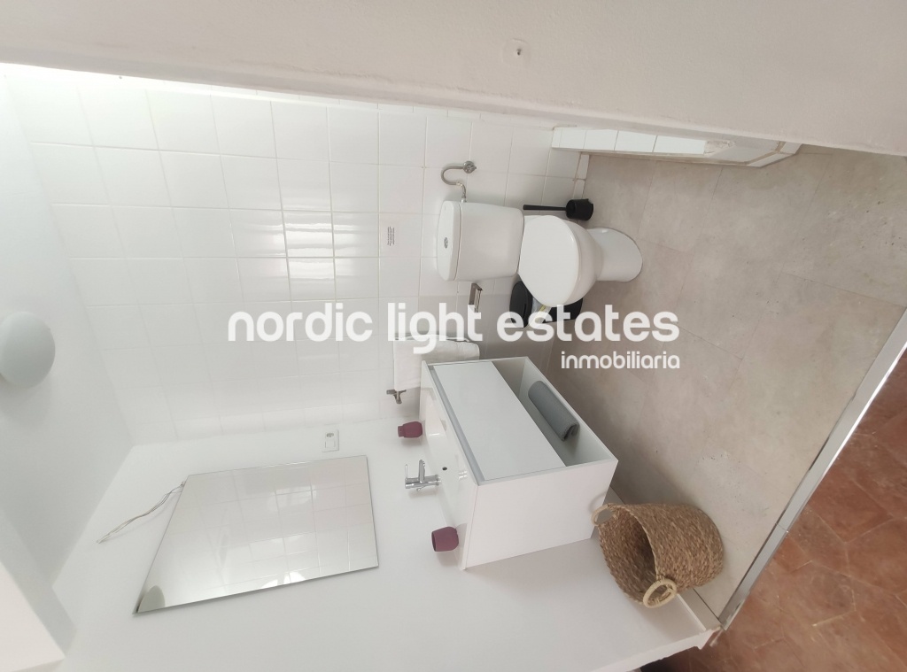 Wonderful newly renovated beachfront flat