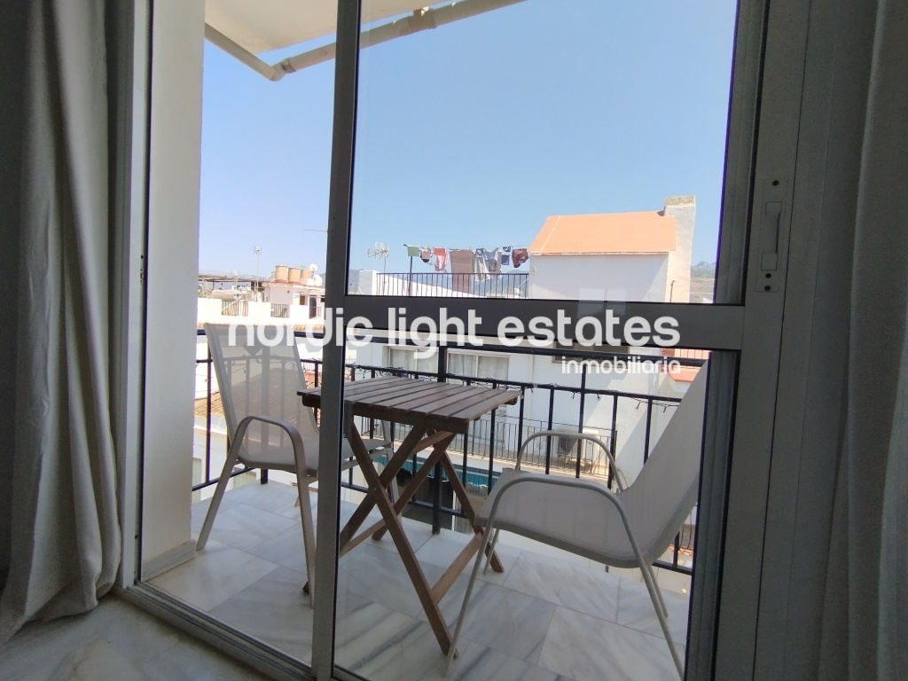 Apartamento luminoso en el centro de Nerja – ideal para dos