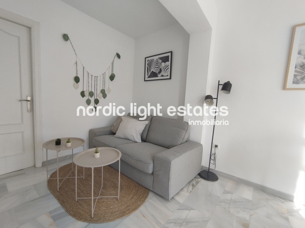 Apartamento luminoso en el centro de Nerja – ideal para dos
