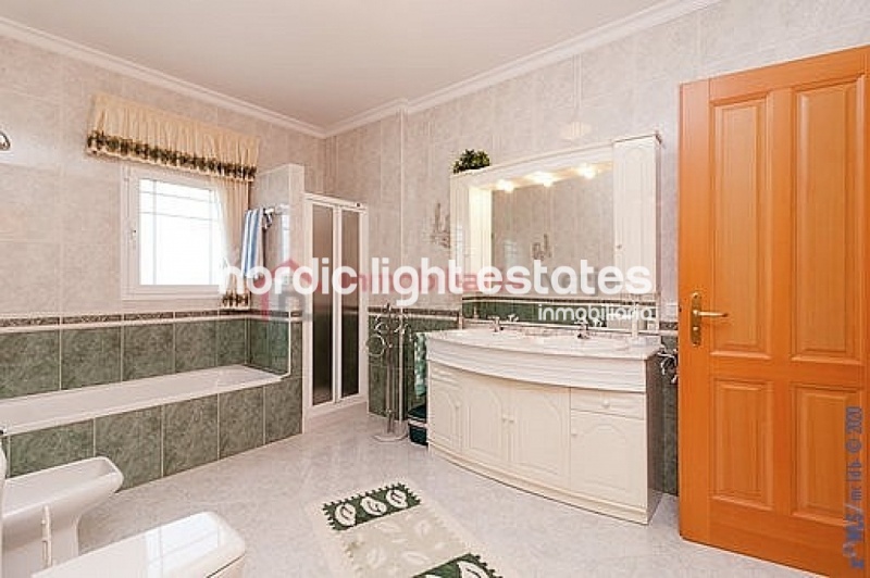 Propiedades similares Villa de lujo en Nerja 