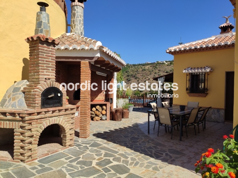 Similar properties Magnificent country villa very close to Torrox