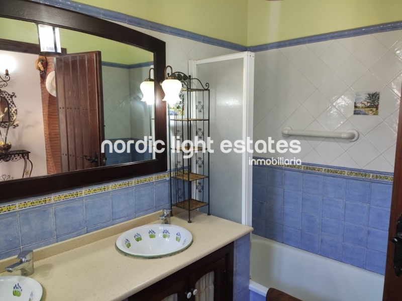 Similar properties Magnificent country villa very close to Torrox