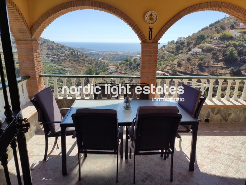 Similar properties Magnificent country villa very close to Torrox