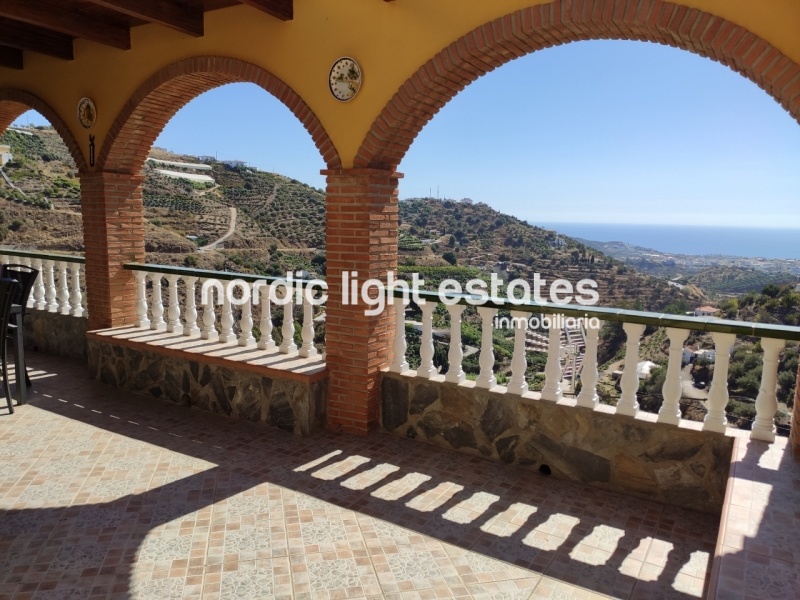Similar properties Magnificent country villa very close to Torrox
