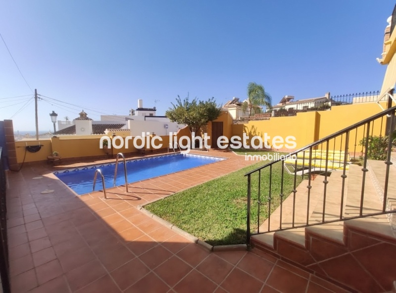 Villa independiente al sur con piscina