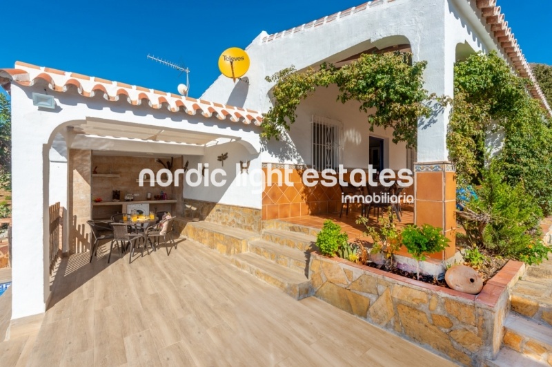 Esplendida villa cerca de Frigiliana para el invierno