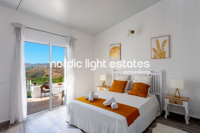 Splendid villa close to Frigiliana. Winter let