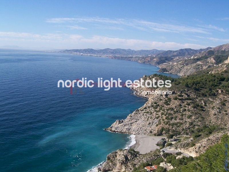 Propiedades similares Villa con vistas panorámicas al mar, primera línea 