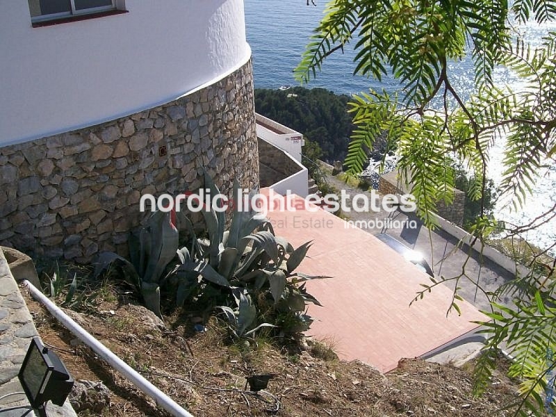 Similar properties Villa with panoramic sea views, beach frontline 