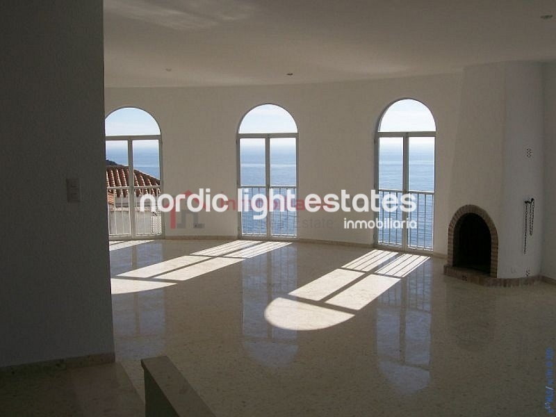 Similar properties Villa with panoramic sea views, beach frontline 