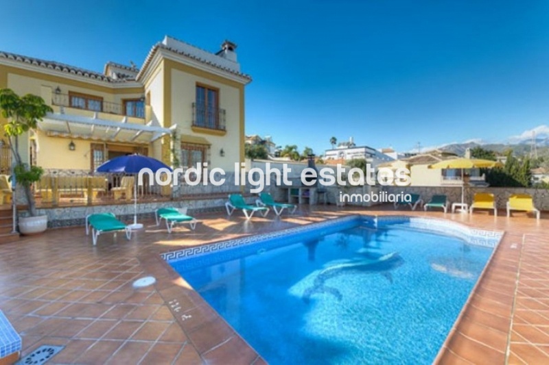 Detached villa for winter rental in Nerja