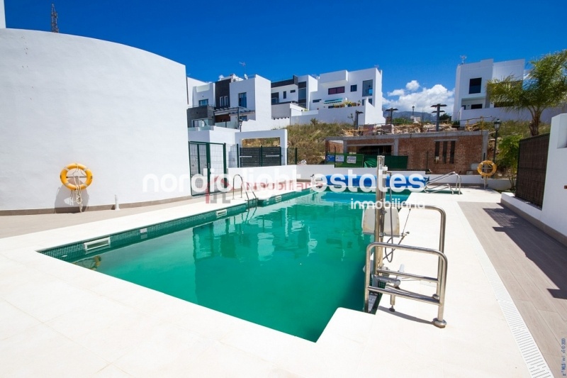 Similar properties Exclusive semi-detached house in Nerja 
