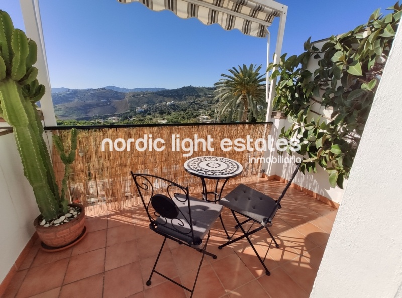 Larga temporada. Ático extraordinario y único en Frigiliana