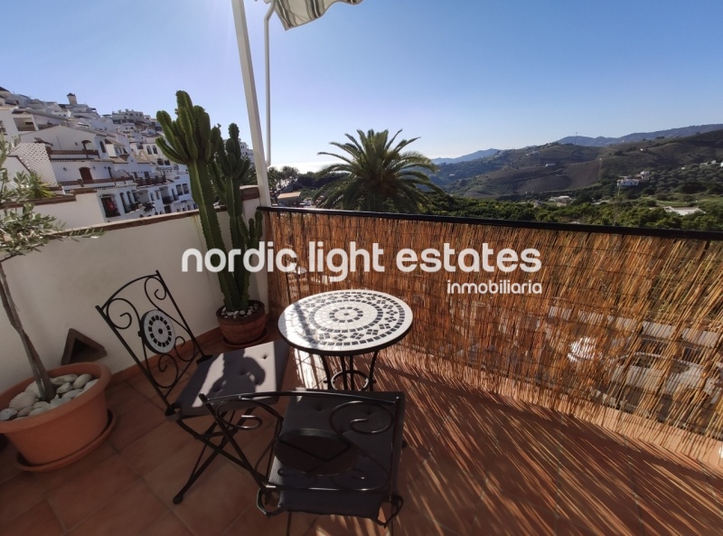 Larga temporada. Ático extraordinario y único en Frigiliana