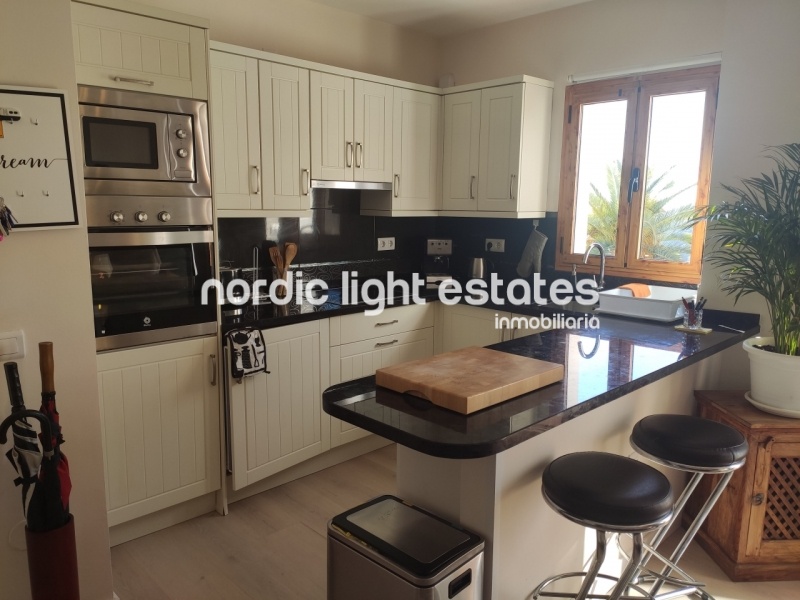 Larga temporada. Ático extraordinario y único en Frigiliana