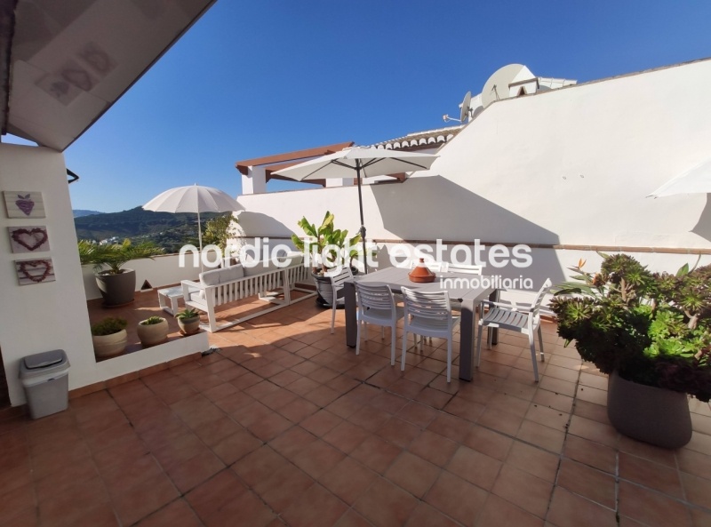 Larga temporada. Ático extraordinario y único en Frigiliana