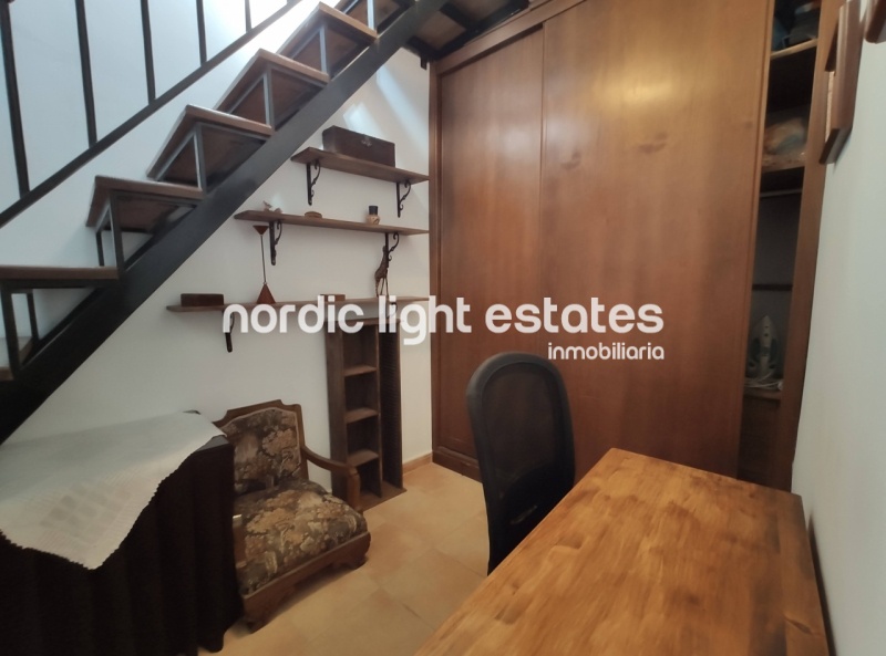 Pretty townhouse with lovely roof terrace in the heart of Frigiliana 