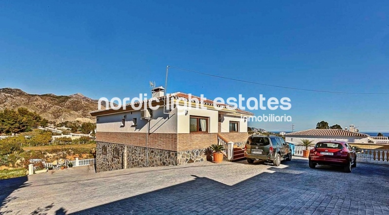 Propiedades similares Villa en Nerja con piscina