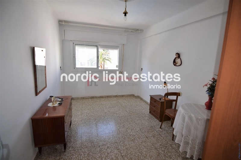 Apartment to reform in Nerja