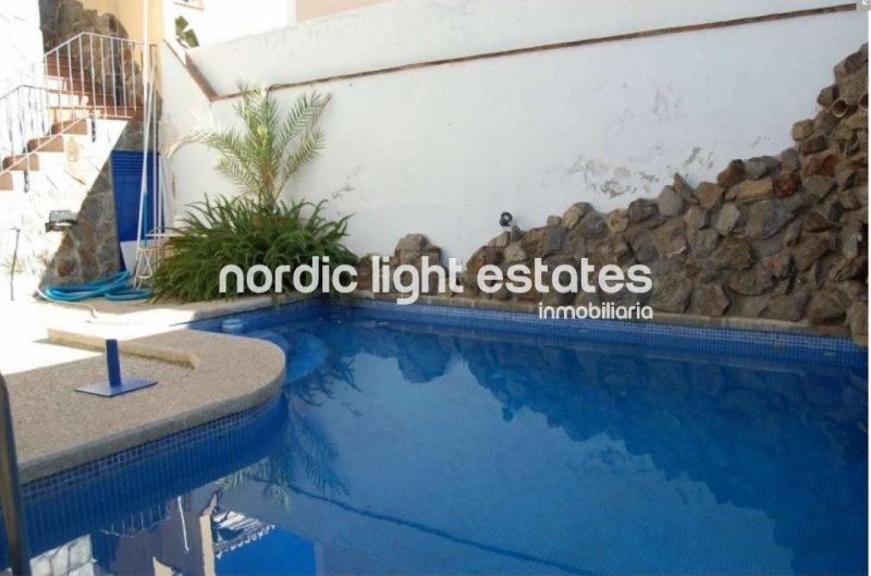 Propiedades similares Villa con piscina en Nerja 