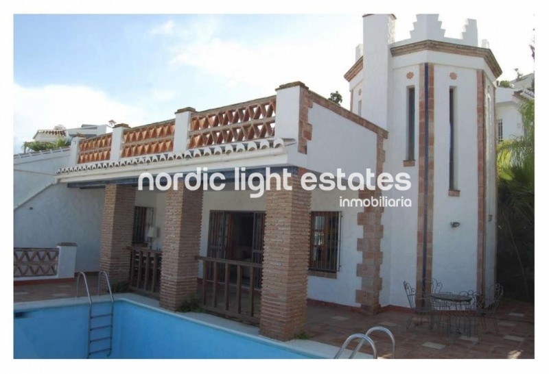 Propiedades similares Villa con piscina en Punta Lara, Nerja 