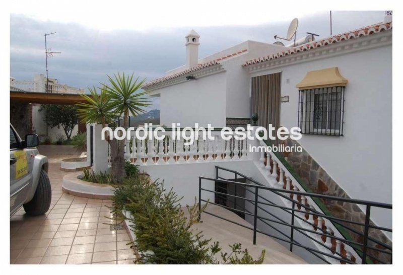 Propiedades similares Villa con piscina en Nerja 