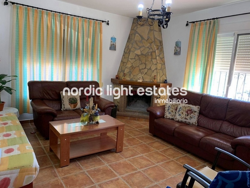 Country house just 1 km from Torrox-Pueblo