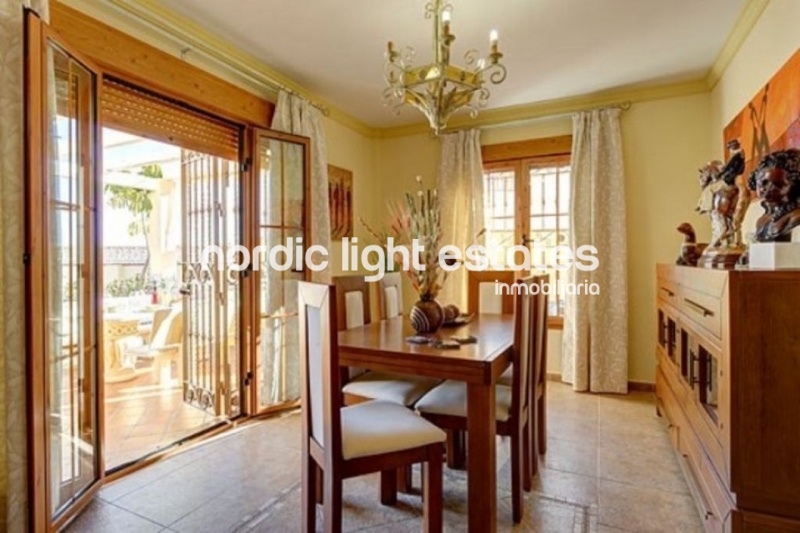 Similar properties Gorgeous large detached villa with a spacious independent apartment