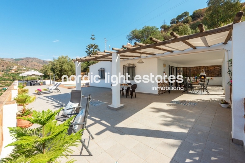 Villa in walking distance to Torrox Pueblo