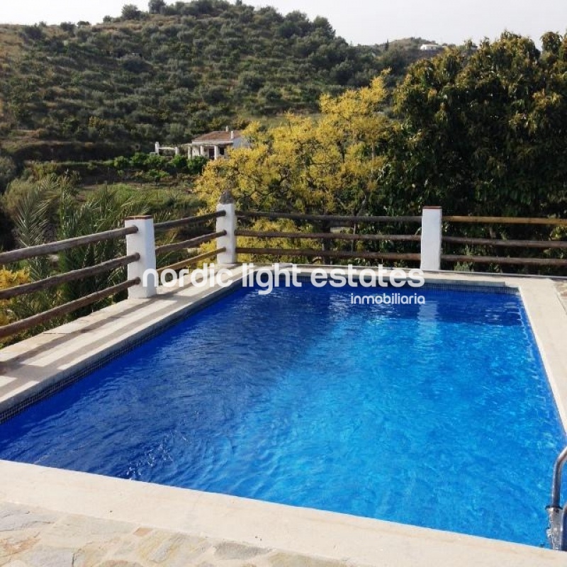 Excelente villa entre Nerja y Frigiliana 