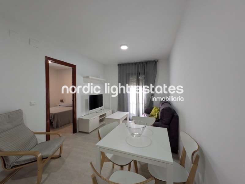 Larga temporada. Apartamento con terraza grande en pleno centro