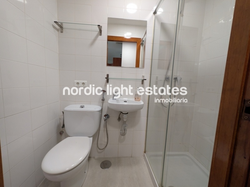 Larga temporada. Apartamento con terraza grande en pleno centro