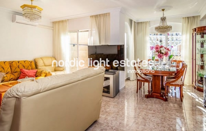 Similar properties Superb townhouse in a residencial area close to the city centre