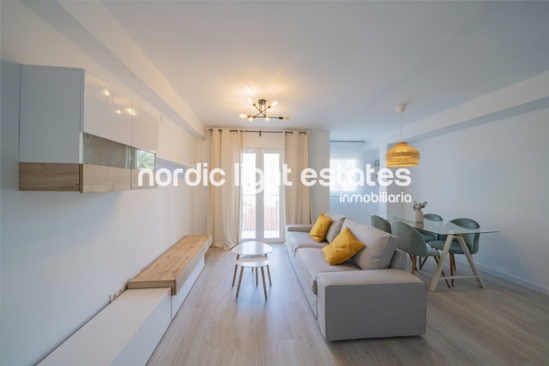 Fabuloso apartamento recién reformado. Zona Parador en Nerja.