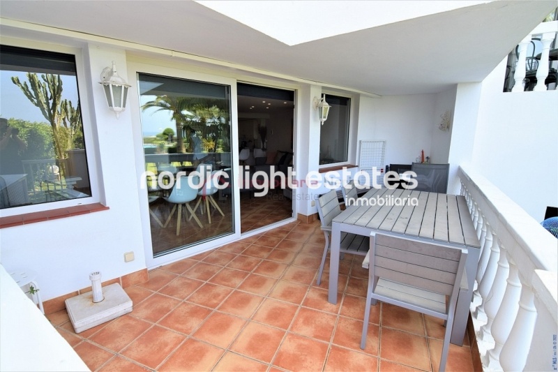 Duplex with 4 bedrooms in front of the beach 