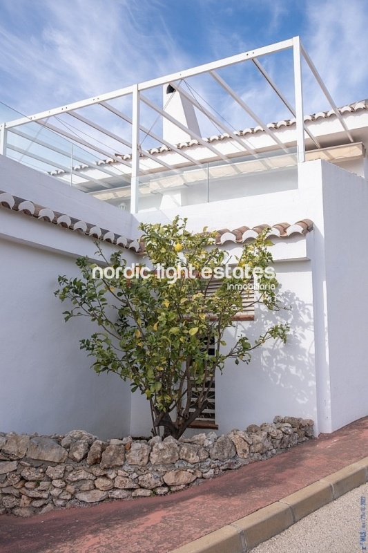 Propiedades similares Villa con gym, garaje, jacuzzi y jardines